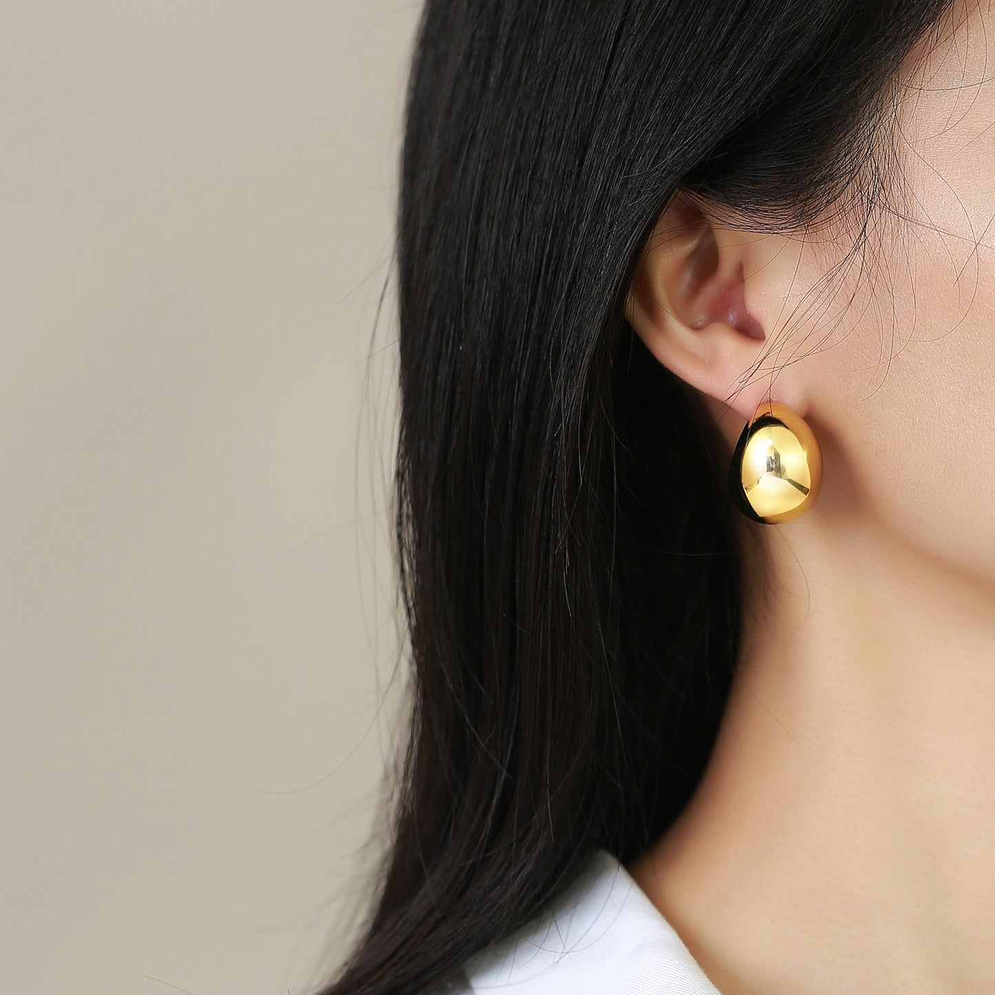 Simple Style Solid Color Gold Ear Studs